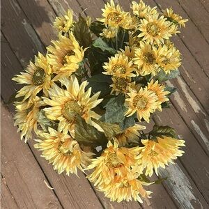 Ashland Sunflower Bouquet Faux Floral Stems | Wedding Home Décor | Set of 18 NWT